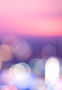 شاكرا التاج مع طلبة دبي